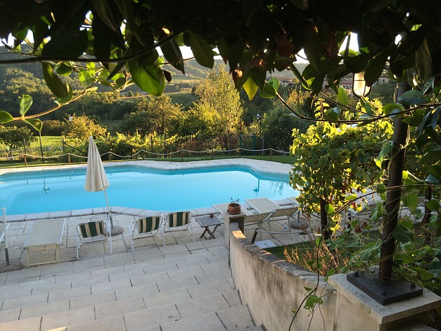 bazén v zahradní terase